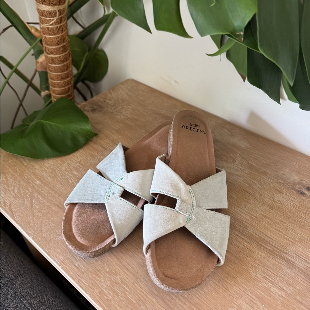 Earth Origins Two-Tone Lexi Suede Sandals